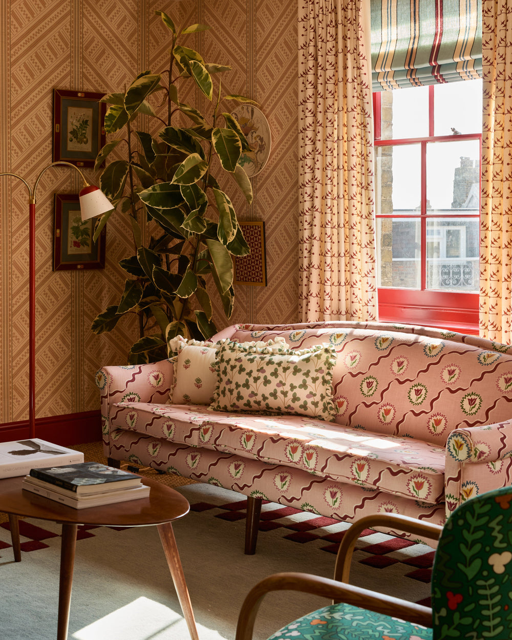 Tulips of Belgravia Fabric