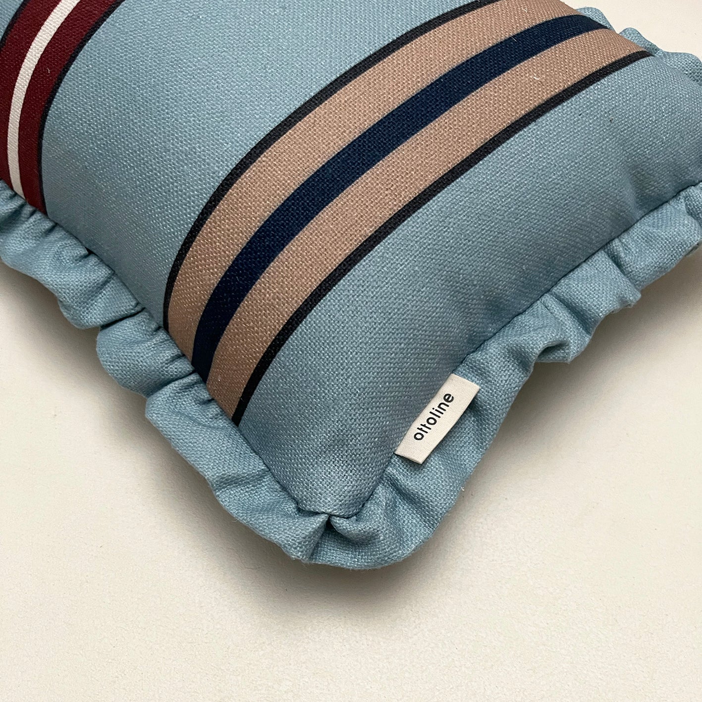 Frilled Cushion Medium: Sporty Stripes - Blue