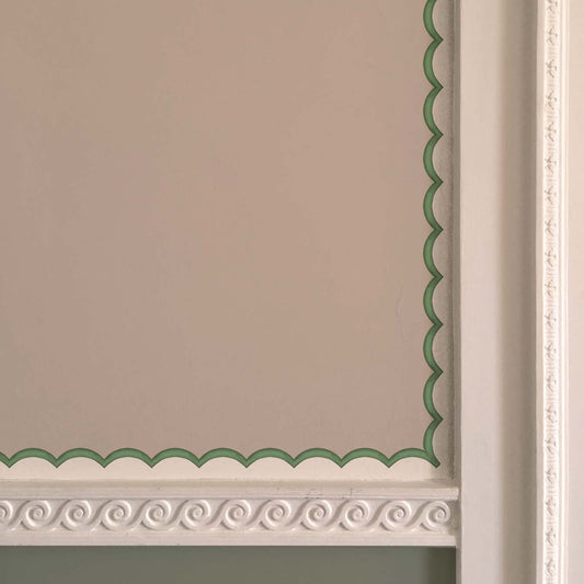 Scalloped Border in Green