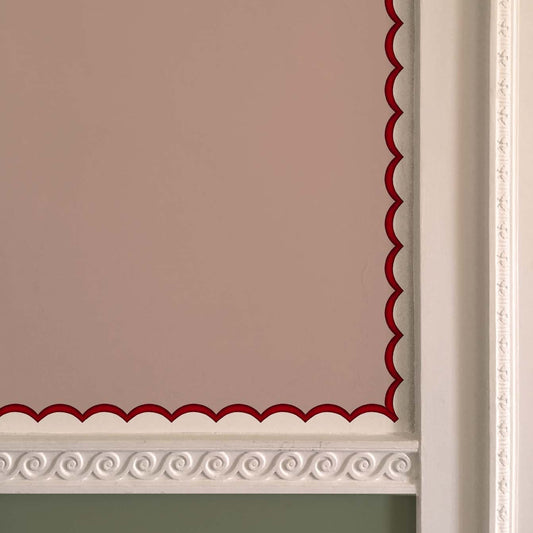 Scalloped Border in Red