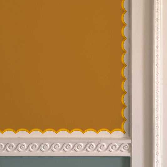 Scalloped Border in Yellow